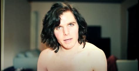 Why Exactly Has Controversial YouTuber Onision Been。